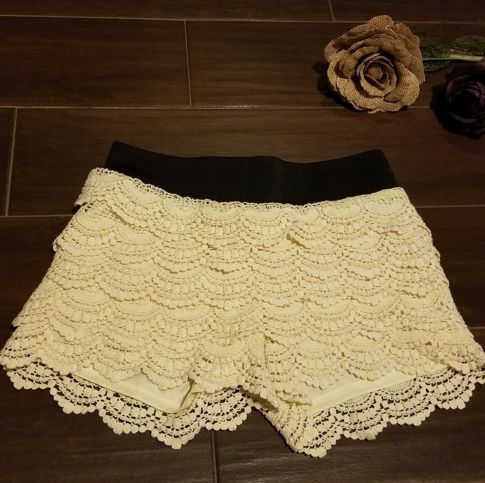Cream Lace Shorts